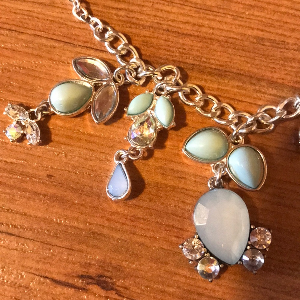 Pretty silver and blue necklace - Picture 2 of 2